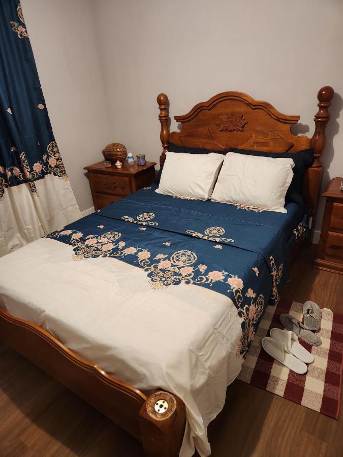 Maison Chaleureuse, Energetique Et Florale Sherbrooke Eksteriør billede